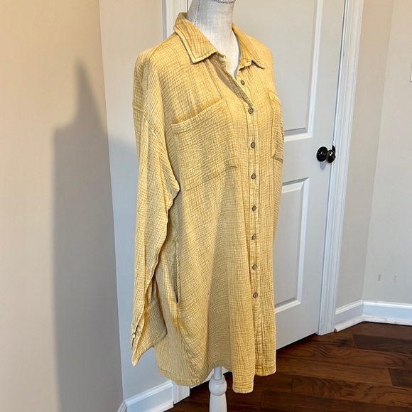 NWT Easel Long Tunic - Picture 2 of 7